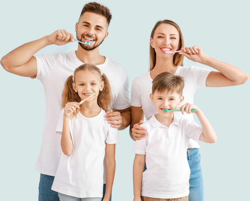 portrait-of-family-brushing-teeth